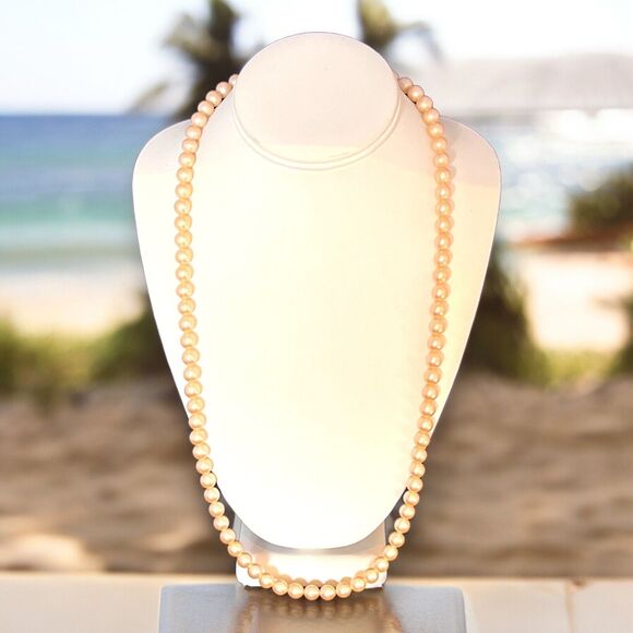Vintage Monet Necklace Simulated Pearl Gold Tone Classic Chic 6I - Picture 1 of 5